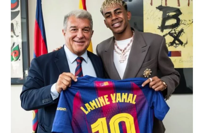 Lamine Yamal récupère le N.10 de Messi, Ronaldinho et Maradona