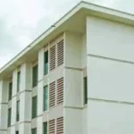 Bénin : un agent immobilier jugé à la Criet pour tentative de vente en ligne des logements sociaux de Ouèdo