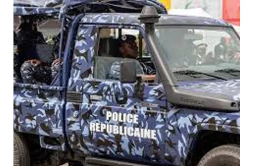 Allada : voulant vendre un « œuf d'arc-en-ciel », un escroc s'est fait cueillir par la Police