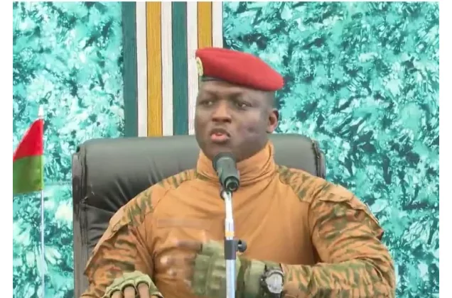 Burkina Faso : une radio privée suspendue pour trois mois pour avoir qualifié les militaires au pouvoir de « junte »
