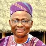 50e anniversaire d'indépendance du Comores : Dr Brice HONDI salue la résilience du peuple Comorien 