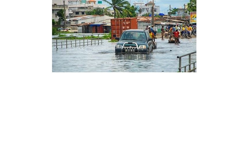 Cotonou : Luc Gnacadja réagit aux inondations provoquées par les fortes pluies de cette matinée
