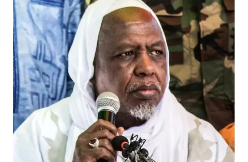 Au Mali, l'imam Dicko prend les rênes d'une nouvelle coalition d'opposition à Assimi Goïta