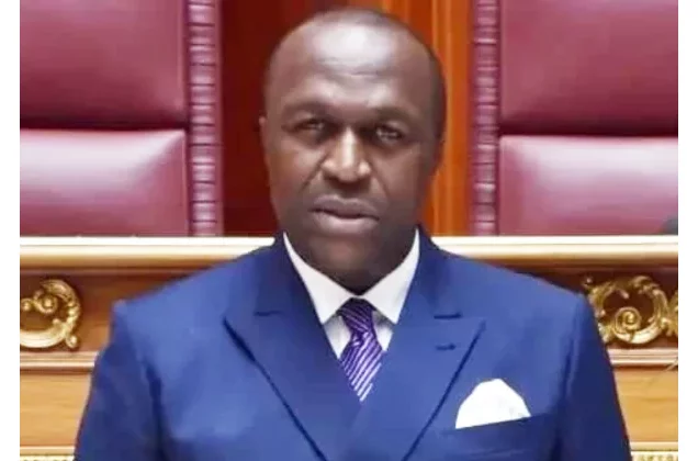 Carnet noir : décès de l'animateur vedette Consty Eka