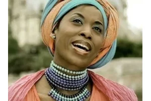Faffa Ruffino, la chanteuse et comédienne béninoise fait une confidence sur sa vie privée