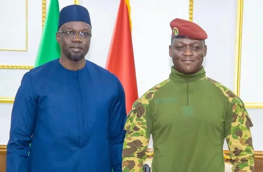 Sénégal : la visite du Premier ministre Ousmane Sonko au Burkina Faso critiquée