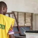Coup d'État avorté au Bénin : les clarifications du gouvernement sur la question du report des élections