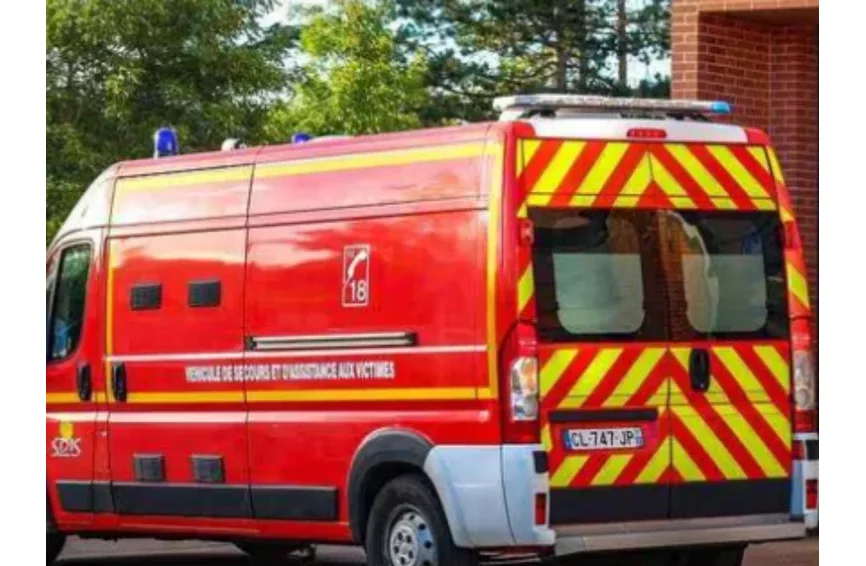 Un enfant chute du 3e étage et survit par miracle en atterrissant sur le canapé d'un voisin