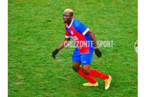 24 ans , 4 pays : le parcours impressionnant de l'attaquant béninois Adnan Aziz 