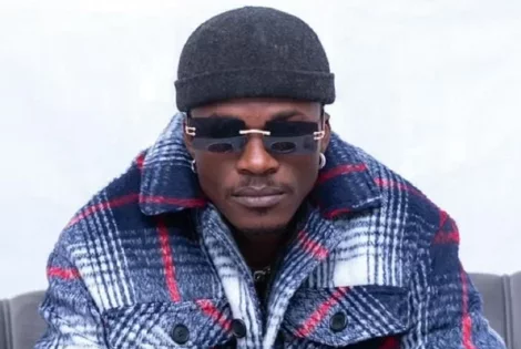 Côte d'Ivoire : Debordo Leekunfa auditionné à la PLCC après une plainte de DJ Kerozen pour diffamation 