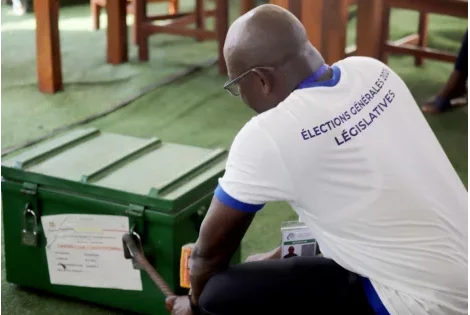 Législatives 2026 : la Cour constitutionnelle réceptionne les premières cantines