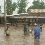 Fleuve Sota-Karimama : inondations à Karigi, des maisons et infrastructures sous l'eau