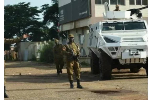 Burkina Faso : des tirs entendus dans la nuit à proximité de la présidence