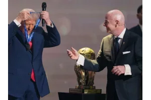 Coupe du monde 2026 : Donald Trump, premier lauréat du « Prix de la paix » de la Fifa