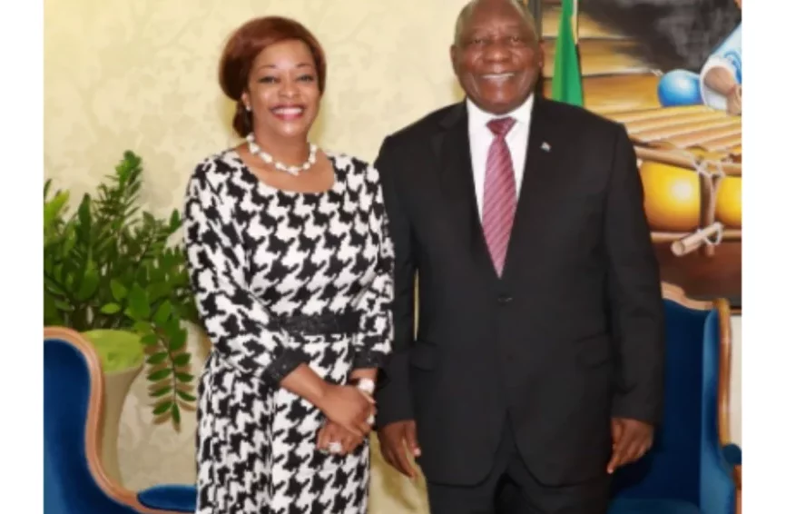 Tribune de Madougou : « &#119810;&#119858;ri&#119845; &#119825;&#119834;&#119846;&#119834;&#119849;&#119841;&#119848;&#119852;&#119834; &#119838;&#119853; &#119811;&#119848;&#119847;&#119834;&#119845;&#119837; &#119827;&#119851;&#119854;&#119846;&#119849;, &#119837;&#119838;&#119854;&#119857; &#119845;&#119848;&#119840;&#119842;&#119850;&#119854;&#119838;&#119852; &#119842;&#119847;&#119855;&#119838;&#119851;&#119852;&#119838;́&#119838;&#119852; &#119837;&#119838; &#119845;&#119834; &#119852;&#119848;&#119836;&#119842;&#119838;́&#119853;&#119838;́ &#119841;&#119854;&#119846;&#119834;&#119842;&#119847;&#119838; »