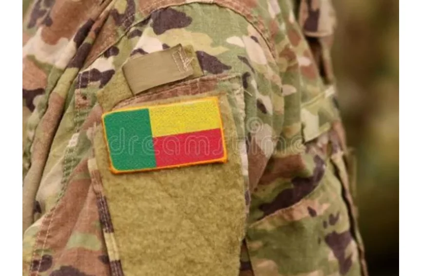 Bénin : un militaire devant la CRIET pour avoir retiré 12 millions FCFA virés par erreur sur son compte