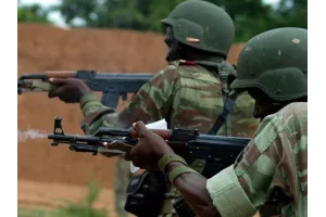 Bénin : des arrestations dont un militaire radié de l'armée après la tentative de coup d'État déjoué hier