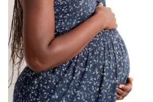 Bénin - Affaire Djecomon : accusé d'avoir abandonné une fille enceinte, son producteur brise le silence (ses révélations)