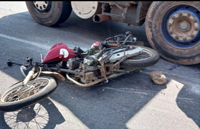 Bénin : Un Motocycliste Tué Par Un Camion Dans Un Accident À Bembèrèkè - L'Investigateur