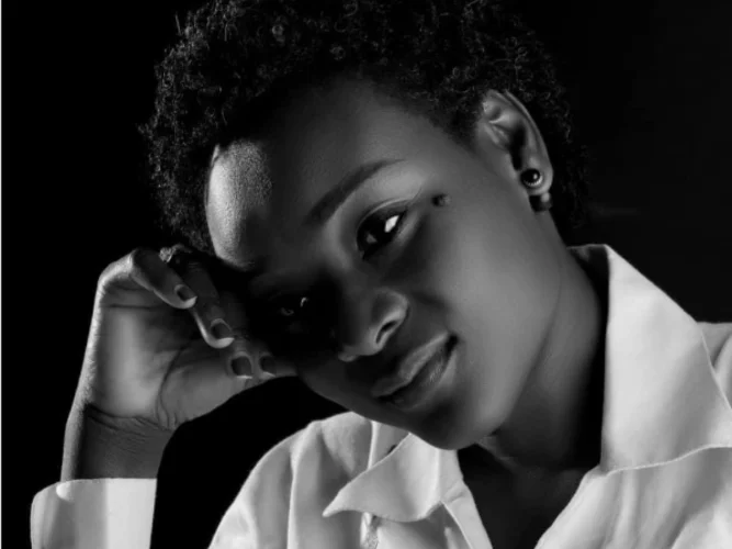 Affaire coup d'État déjoué au Bénin : la journaliste Angela Kpeidja encourt deux ans de prison