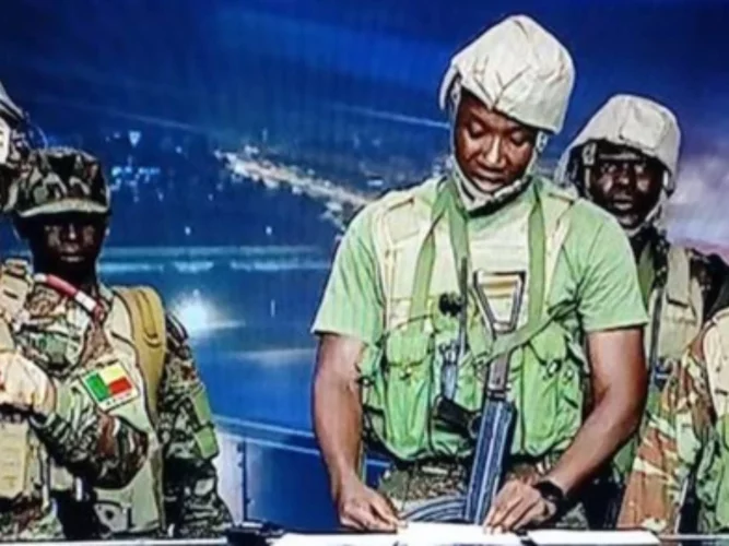 Libération des otages du 7 décembre : le gouvernement dément toute négociation avec les mutins