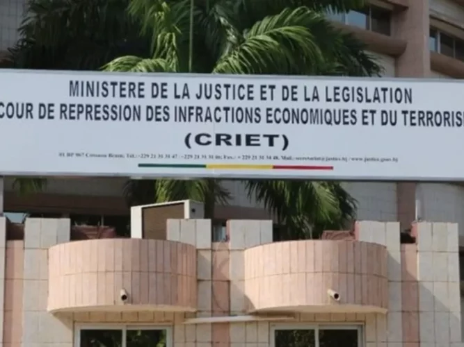 Bénin : un marocain et un yéménite devant la CRIET pour terrorisme présumé