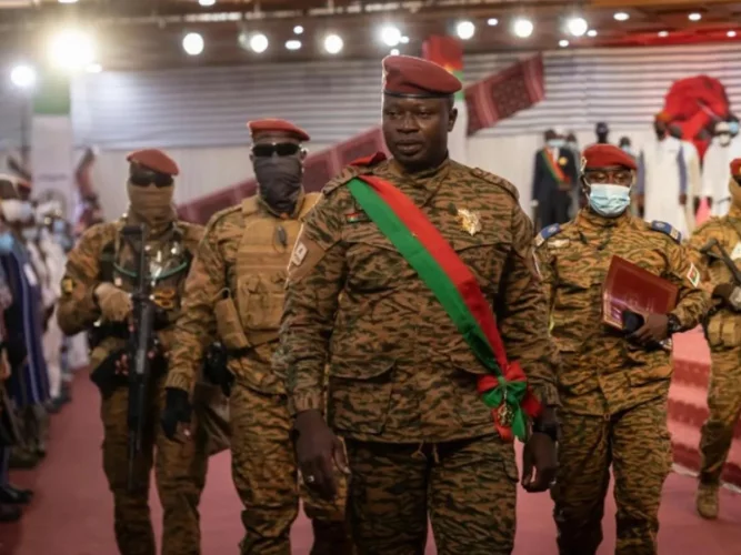 Le Togo confirme avoir extradé l'ex-putschiste Paul Henri Damiba vers le Burkina Faso