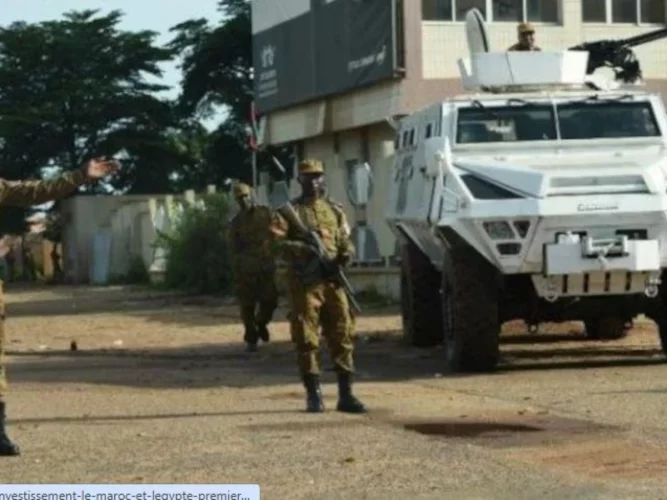 Burkina Faso : des tirs entendus dans la nuit à proximité de la présidence