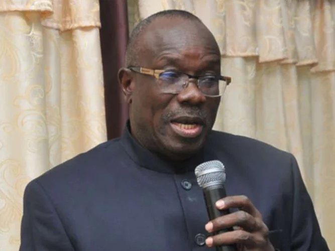 Les Démocrates : Léon Basile Ahossi brise le silence sur sa démission