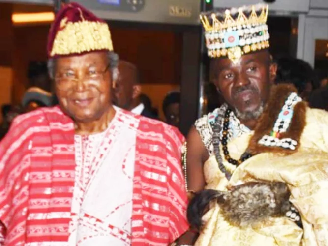 Célébration : un émissaire d'Assimi Goïta à Cotonou pour l'anniversaire de l'ex-président Nicéphore Soglo