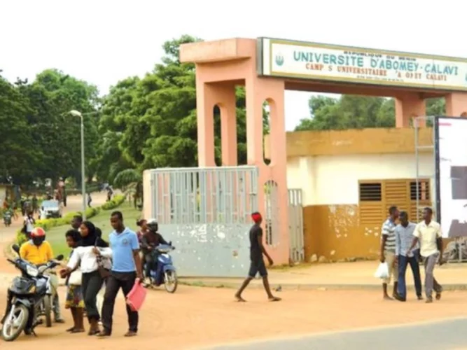 Enseignement supérieur : voici le décret fixant les modalités d'inscription au Fichier national des aspirants