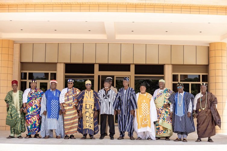 Togo : le Président de la République, Jean-Lucien Savi de Tové reçoit des chefs traditionnels
